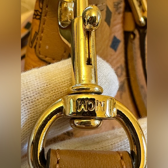 MCM Visetos LARGE with Strap Essentials Shopper Two way Tote Cognac - Picture 8 of 15